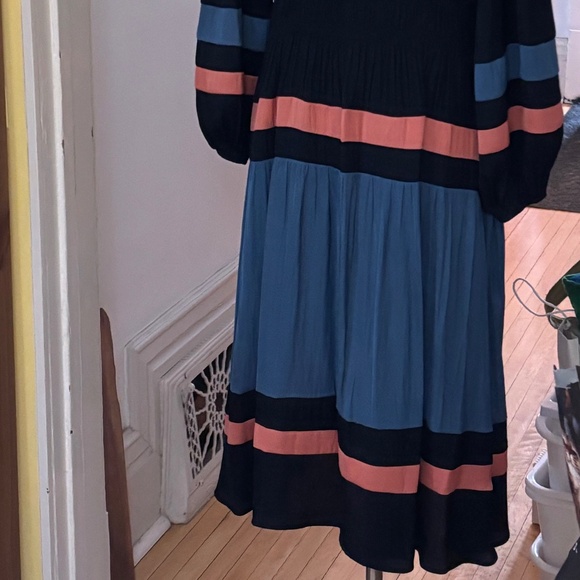 Anthropologie CURRENT AIR Los Angeles XL Long-Sleeved Dress (mid-calf) - Picture 2 of 6